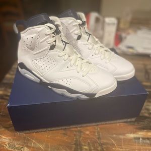 Jordan 6 Midnight Navy Size 11